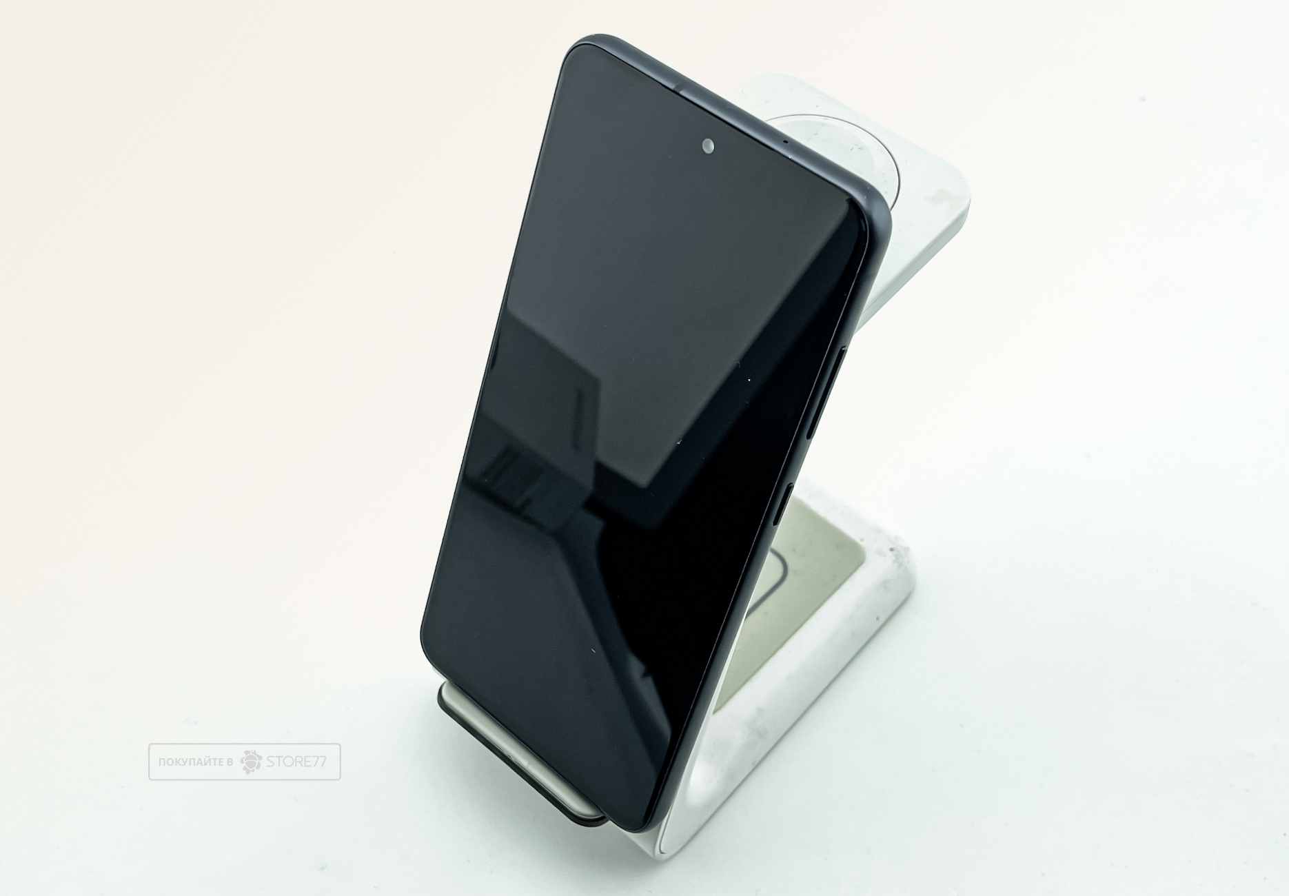 Телефон Samsung Galaxy S21 FE 5G 8/128 ГБ (Серый) (Уценка) Телефон Samsung Galaxy S21 FE 5G 8/128 ГБ (Серый) (Уценка)