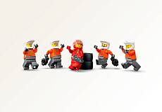 Конструктор LEGO City 60443 Пит-стоп F1 и команда болида Ferrari