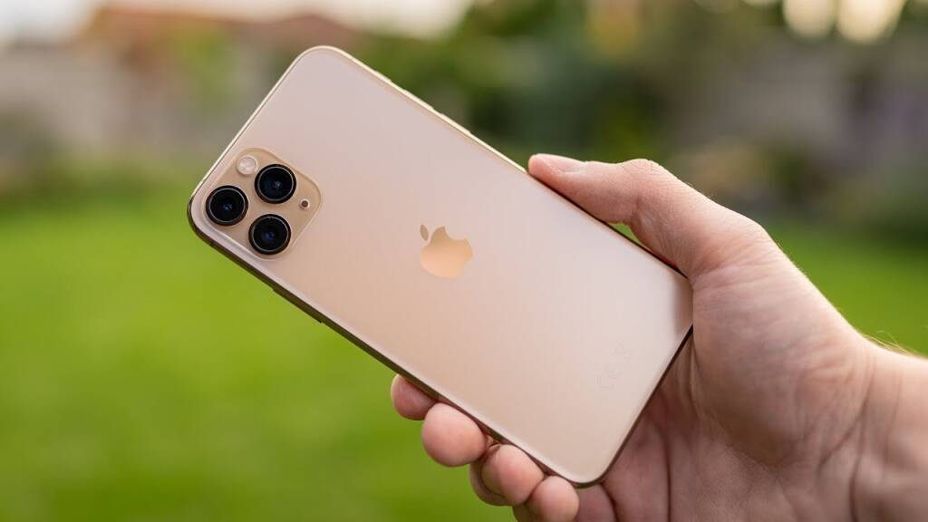 iPhone XR, iPhone XS, iPhone 11, телефон