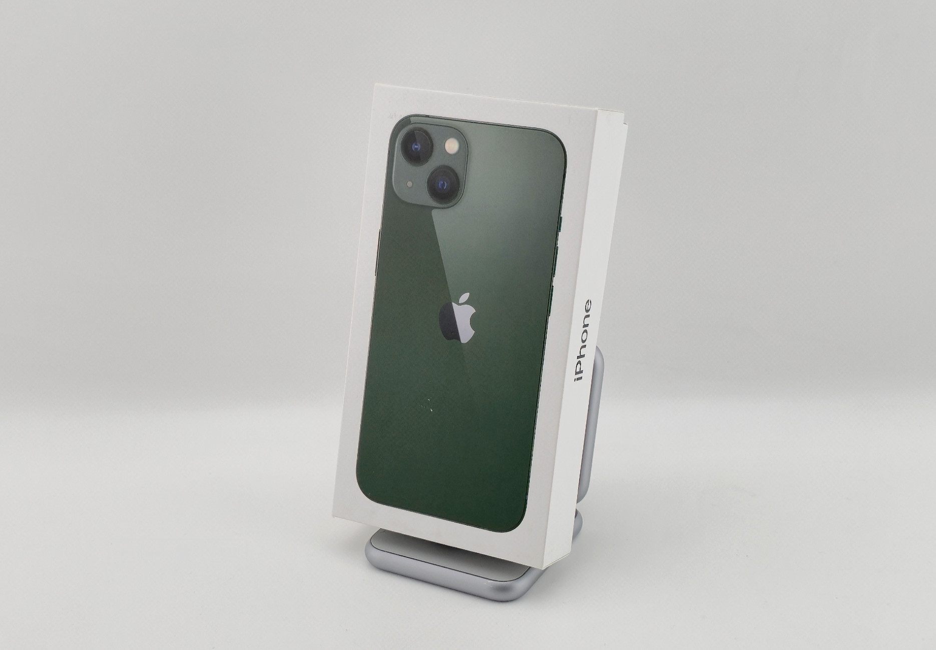 Телефон Apple iPhone 13 128 ГБ, цвет: зеленый (Green) (Уценка)